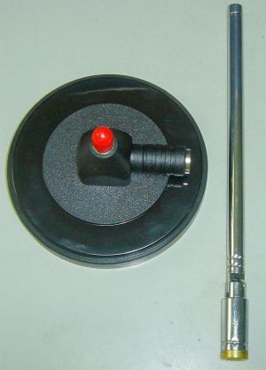 Antena pentru amplificare semnal de telefonie mobila, telescopica,2.5m ,conector, cistig 5 dBi