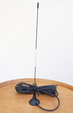 Antena pentru amplificare semnal de telefonie mobila  GSM, DCS, cistig 3 dBi