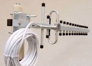 Antena pentru amplificare semnal de telefonie mobila Yagi 12dB polarizare H/V, 60/35, SMA tata