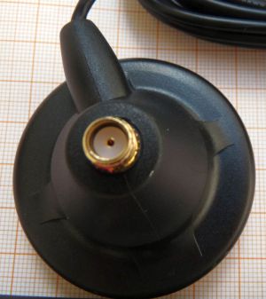 Antena auto magnetica, pentru amplificarea semnalului 700-960/1710-2170/2, 5-2, 7 Ghz, 5db, 3m cablu, SMA tata