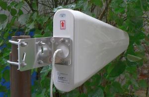 Antena panou GSM/DCS/3G, castig max. 13dBi
