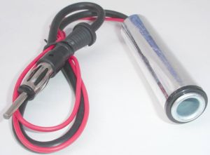 Amplificator de semnal pentru antena auto AM/FM, castig14-18 dbi