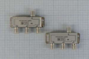 Spliter/distribuitor de semnal, 1 IN - 3 OUT, banda 5-1000 MHz
