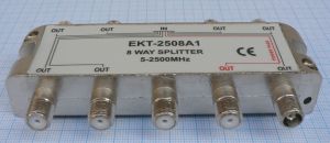 Spliter/distribuitor de semnal, 1 IN - 8 OUT, banda 5-2400 MHz, power pass