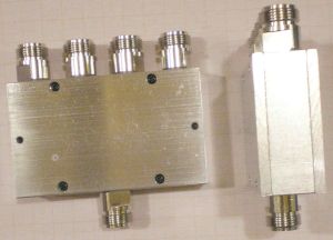 Distribuitor-sumator bidirectional pentru date si voce,1*In-4*Out, in banda de 0, 7-2, 7 Ghz