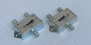 Sumator de semnal TV, 2 IN - 1 OUT, banda 47-862 MHz, cu switch