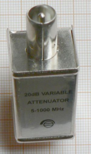 Atenuator reglabil de semnal TV, 1 IN - 1 OUT, banda 0-862 MHz, interior