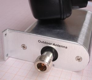 Amplificator/repetor de semnal, retea GSM, pentru aprox. 80 mp