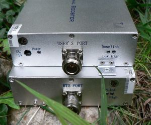 Amplificator/repetor de semnal, retea EGSM/GSM, pentru max. 600 mp
