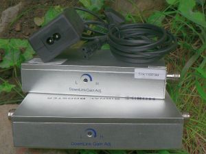 Amplificator/repetor de semnal, retea EGSM/GSM, pentru max. 1000 mp