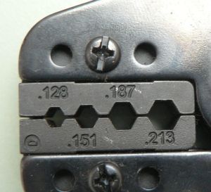 Cleste sertizare pentru LMR-600