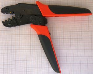 Cleste de sertizare pentru terminale izolate, AWG 22-18/16-14/12-10, DIN 0,5-1,0/1,5-2,5/4-6mm