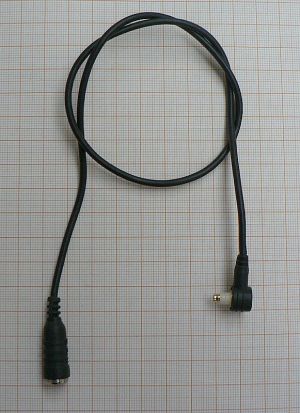 Adaptor de antena, pe cablu, pentru aparatele marca SonyEricsson pentru modelele:D750i, F500, K500, K508i, K510i, K600, K608i, K700, K700i, K750i, K790, W700i, W800i, W810i, W900, W950i, M600t, P800, P910, P990i, P990i, R620, R380, R520, S600i, T630, V800