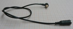 Adaptor de antena, pe cablu, pentru aparatele marca SonyEricsson pentru modelele:D750i, F500, K500, K508i, K510i, K600, K608i, K700, K700i, K750i, K790, W700i, W800i, W810i, W900, W950i, M600t, P800, P910, P990i, P990i, R620, R380, R520, S600i, T630, V800