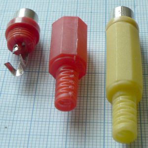Mufa RCA mama  pe cablu 5 mm