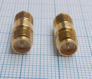 Adaptor/reductie SMA R.P. mama - SMA R.P. mama