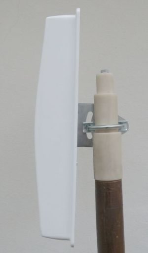 Antena panou pentru amplificare a semnalului GSM/DCS/3G, 14dBi (model standard, castig mai mare pe benzi joase)