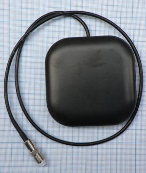 Antena pentru amplificare semnal de telefonie mobila GSM, 2dBi (forma dreptunghiulara, fixare adeziva)