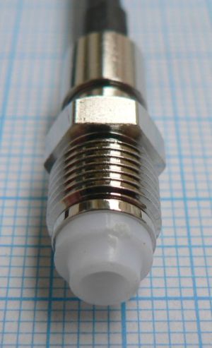 Antena pentru amplificare semnal de telefonie mobila GSM, 2dBi (forma dreptunghiulara, fixare adeziva)