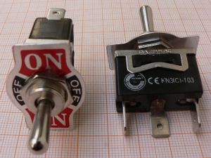 Intrerupator cu tija (on)-off-(on), 2 circuite/3 poli/3 pozitii, 15A/250V, diametru 12mm