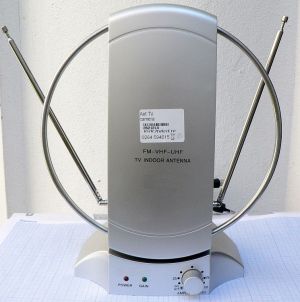 Antena de camera terestra TV, FIF-UIF, canale 2-12/21-60, castig reglabil 15-25 dB
