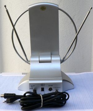 Antena de camera terestra TV, FIF-UIF, canale 2-12/21-60, castig reglabil 15-25 dB