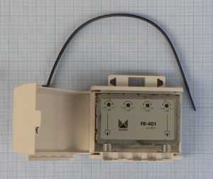 Filtru de rejectie de semnal TV 1*IN-1*OUT, in banda 470-860Mhz , canale 21-60