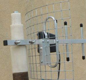 Antena pentru amplificare semnal de telefonie mobila GSM, max 16.5dBi (15 elemente + reflector plasa)