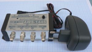 Amplificator de semnal TV CATV 1*IN-4*OUT, in banda TV 47-862, castig 14dbi