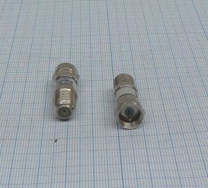Filtru separator tensiune cc pentru retea de semnal antene/CATV, 1*IN-1*OUT